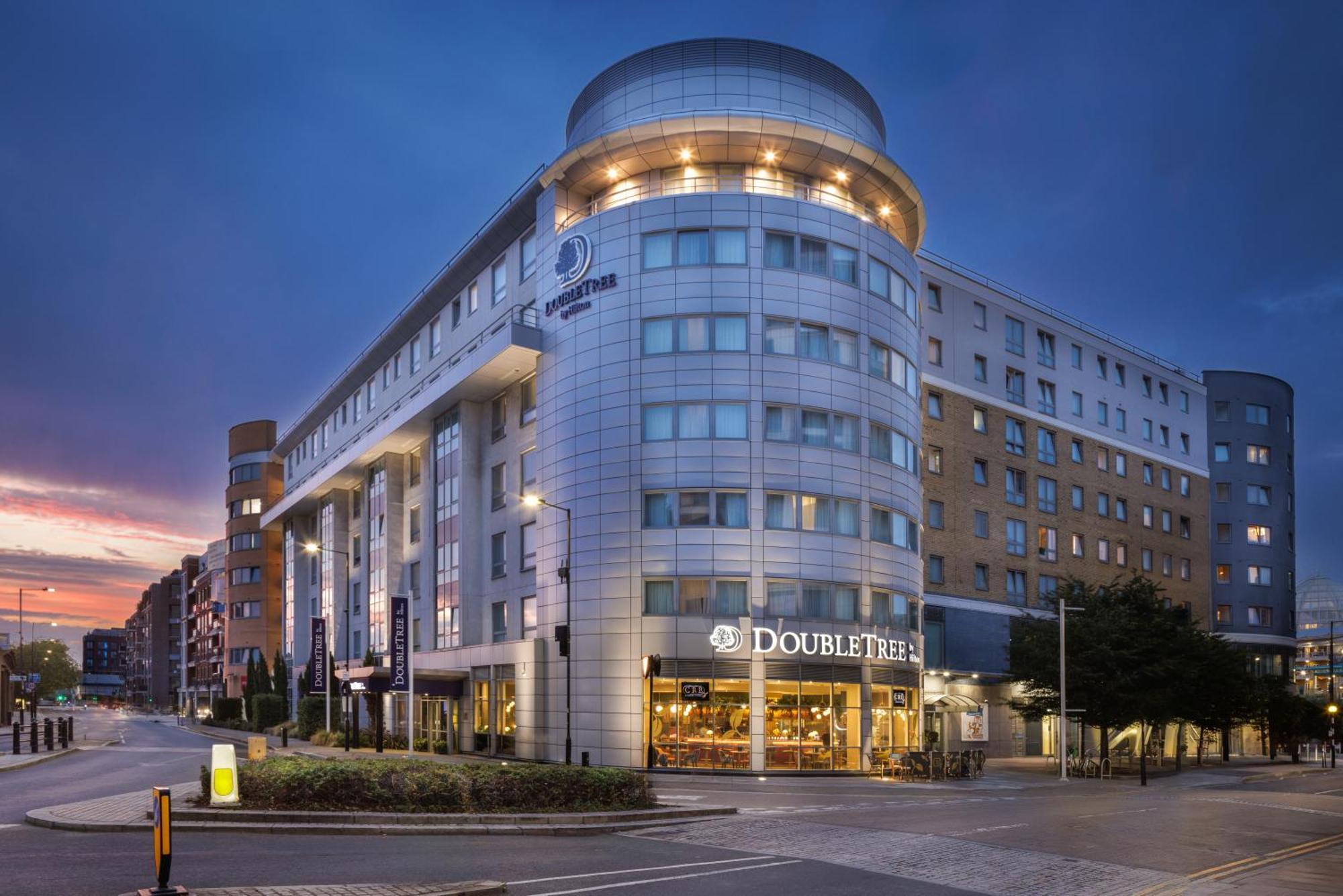 Doubletree By Hilton London Chelsea Hotel Exterior photo